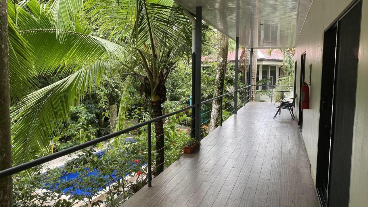 La Posada Jungle Hotel マヌエル・アントニオ エクステリア 写真
