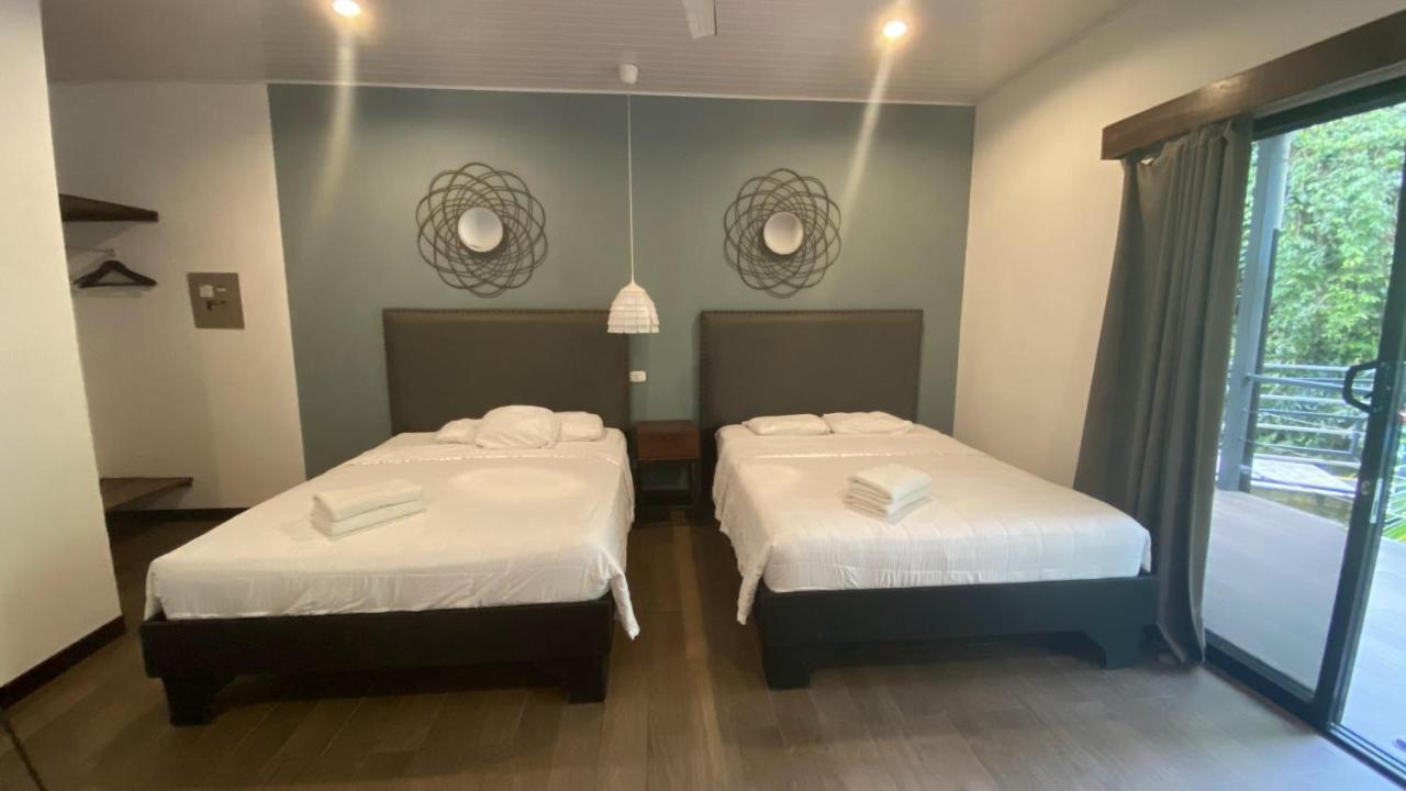 La Posada Jungle Hotel マヌエル・アントニオ エクステリア 写真