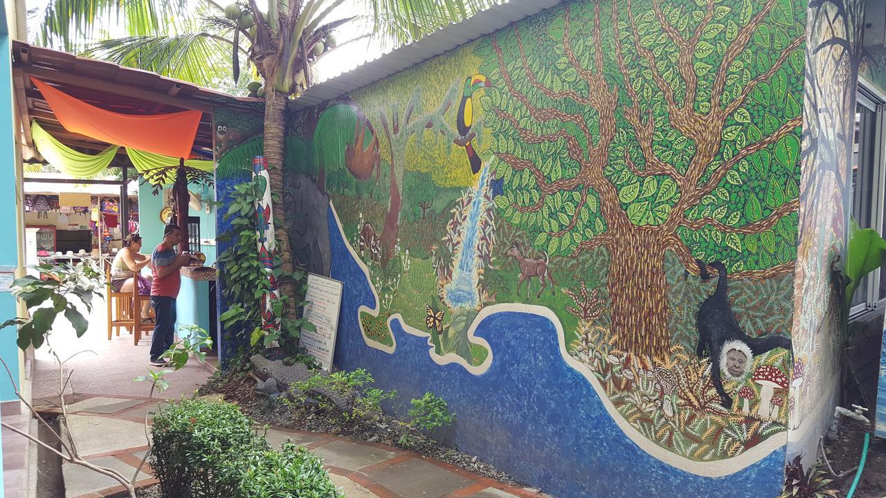 La Posada Jungle Hotel マヌエル・アントニオ エクステリア 写真